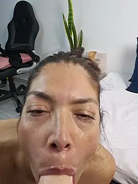 Alicesoul Adlı Modelin Web Kamerası Şovu