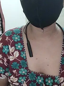 הופעת וובקאם של Sexynageena