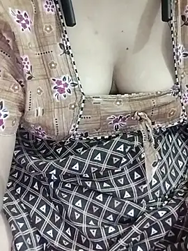 دردشة Sexynageena الجنسية المباشرة
