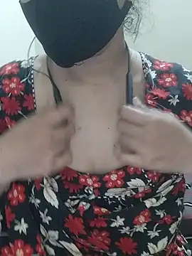 Sexynageena XXX чат на живо