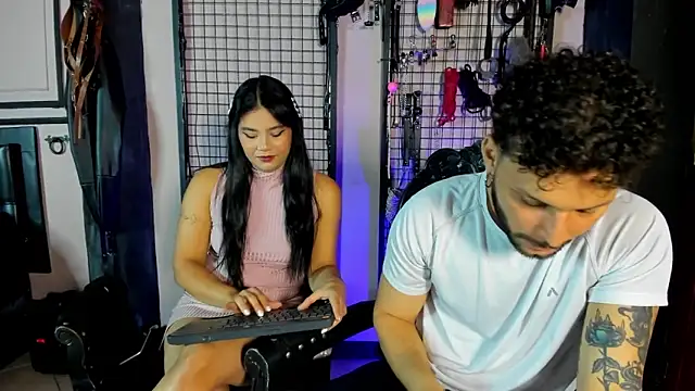 Show modela Twisted_Fantasy na web-kameri