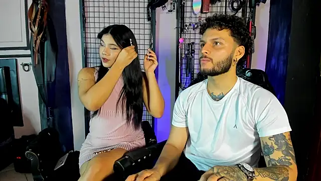 Twisted_Fantasy 网络视讯表演