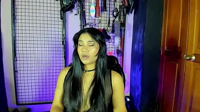 Twisted_Fantasy Pertunjukan Webcam