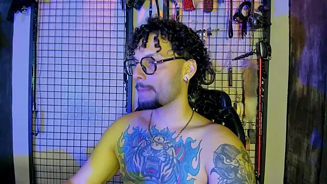Twisted_Fantasy Show Webcam