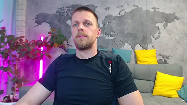 Pokazy przed kamerką – VikingChrisss