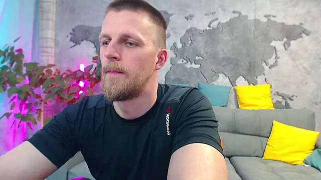 VikingChrisss Show in webcam