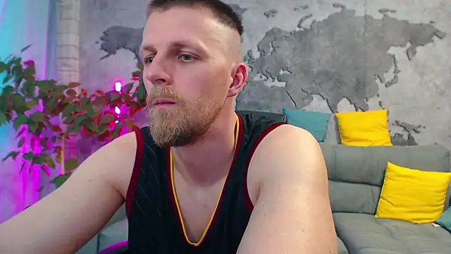 VikingChrisss Show in webcam