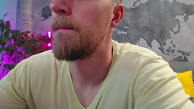VikingChrisss Show in webcam
