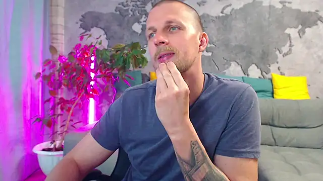 VikingChrisss Pertunjukan Webcam