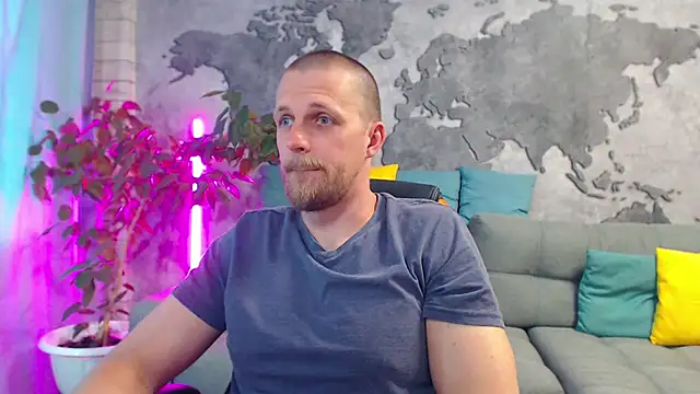 VikingChrisss Show in webcam