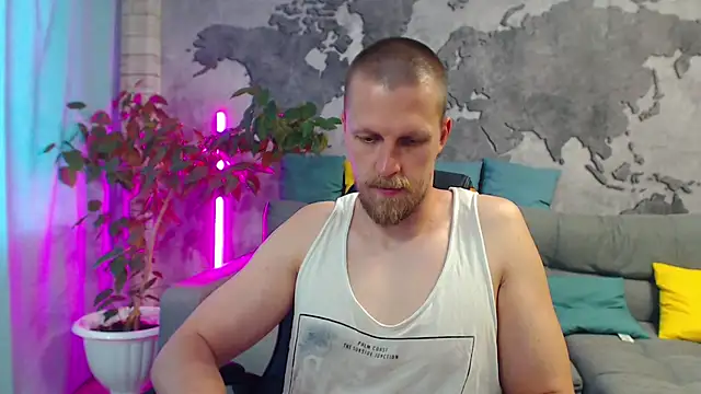 VikingChrisss Шоу с уебкамера