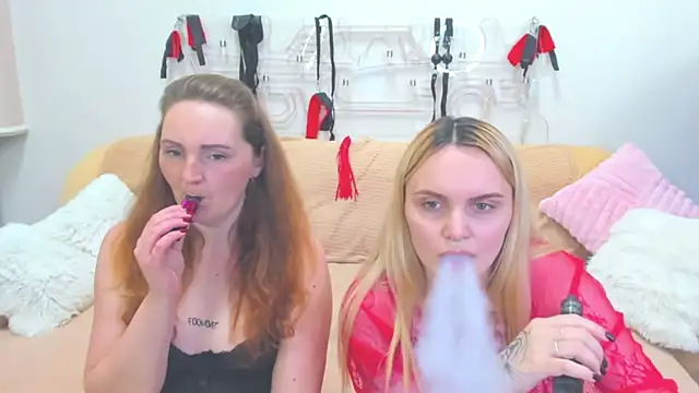 MagicEyessのウェブカメラショー