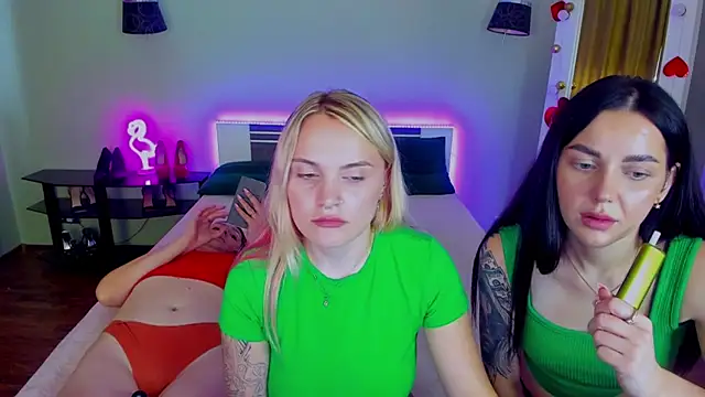 MagicEyess: вебкам-шоу