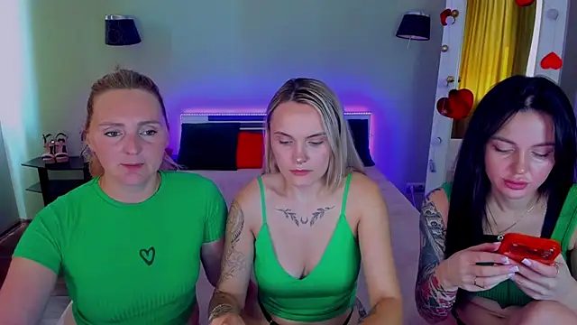 MagicEyess Pertunjukan Webcam
