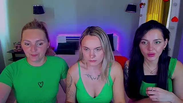 Show modela MagicEyess na web-kameri
