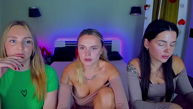 Show modela MagicEyess na web-kameri