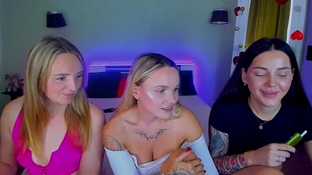 Show modela MagicEyess na web-kameri