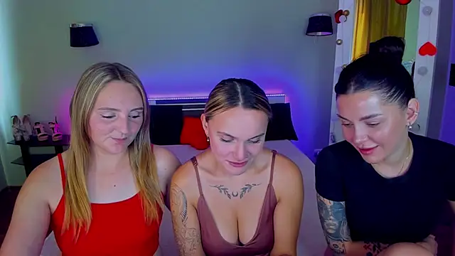 Show modela MagicEyess na web-kameri