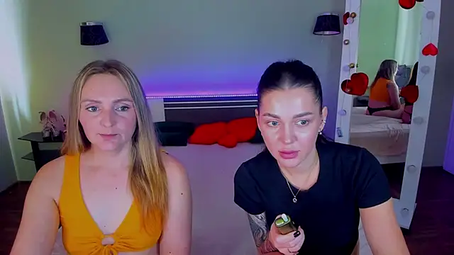 XXX chat uživo modela MagicEyess