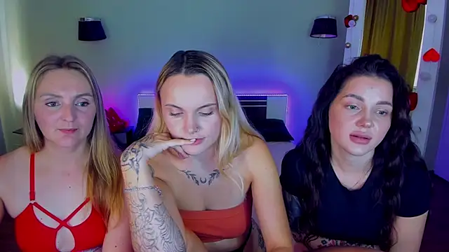 Show modela MagicEyess na web-kameri