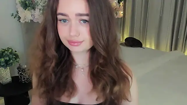 MiracleCurly's Live XXX Chat