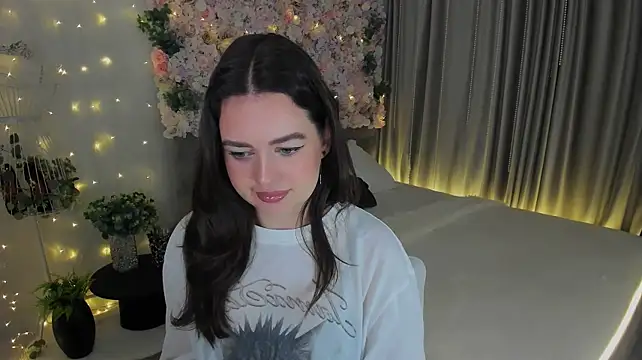 Chatroom XXX en direct de MiracleCurly