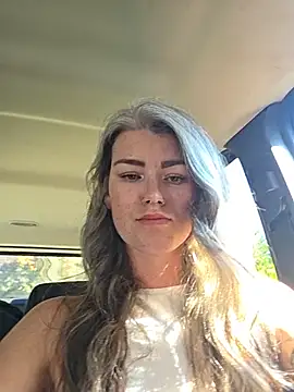 Lilmissvyx 网络视讯表演