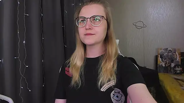 Živá chatovací místnost MissBrightShine