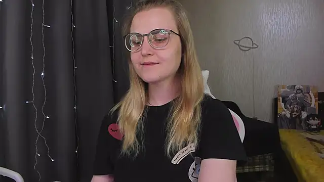 MissBrightShine élő XXX-chatje