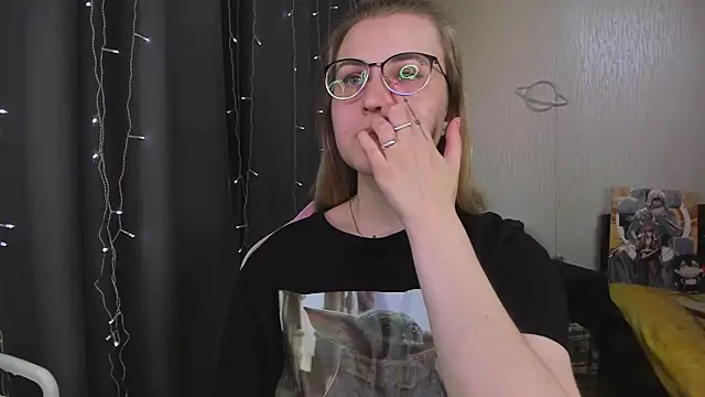 MissBrightShine Live XXX-chat