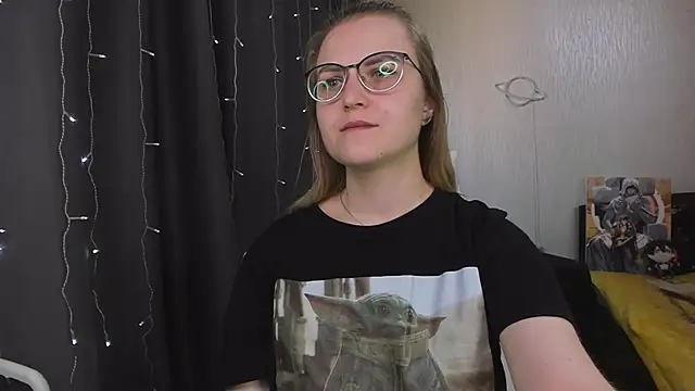 Chat +18 de MissBrightShine ao vivo