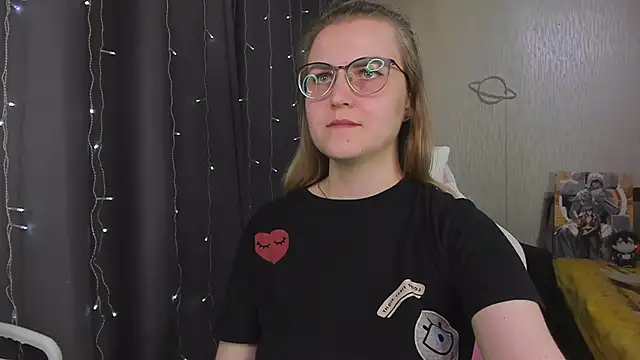 MissBrightShine's Live XXX Chat