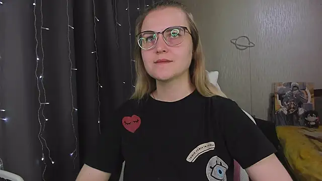 MissBrightShine's Live XXX Chat