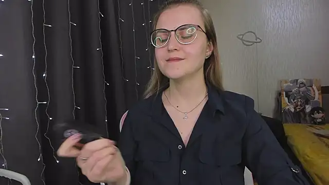 MissBrightShine's Live XXX Chat