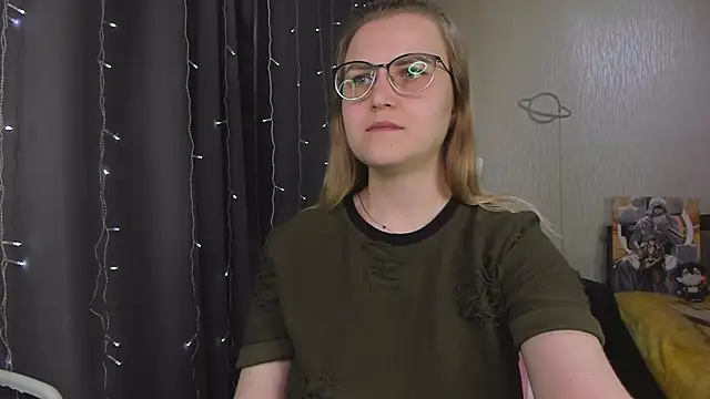 MissBrightShine's Live XXX Chat
