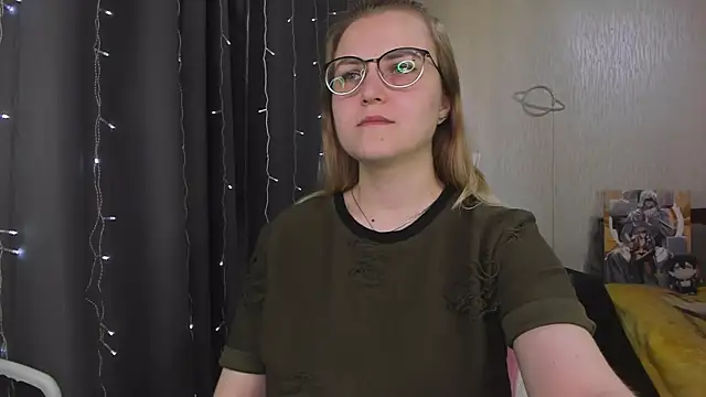 MissBrightShine élő XXX-chatje