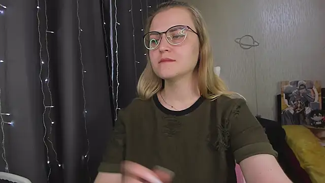 MissBrightShine's Live XXX Chat
