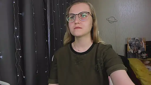 Онлайн чат XXX MissBrightShine