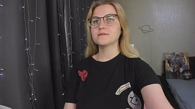 Chat +18 de MissBrightShine ao vivo