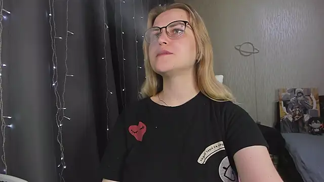 MissBrightShine Live XXX-Chat