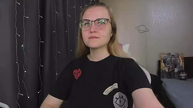MissBrightShine's Live XXX Chat