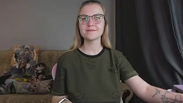 MissBrightShine's Live XXX Chat