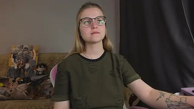 MissBrightShine's Live XXX Chat