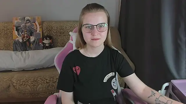 MissBrightShine's Live XXX Chat