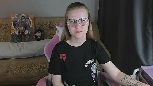 MissBrightShine's Live XXX Chat