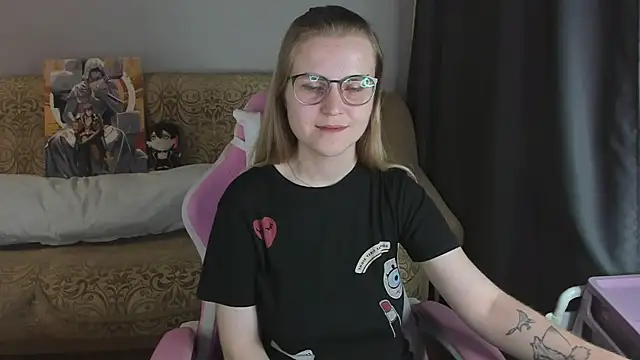 MissBrightShine's Live XXX Chat