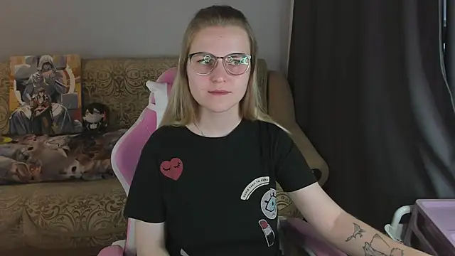 MissBrightShine's Live XXX Chat