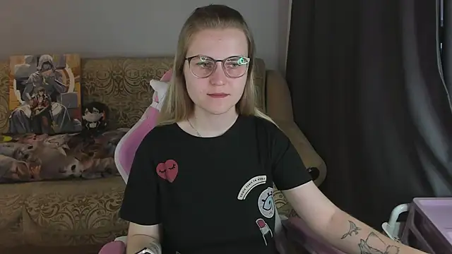 Chat +18 de MissBrightShine ao vivo