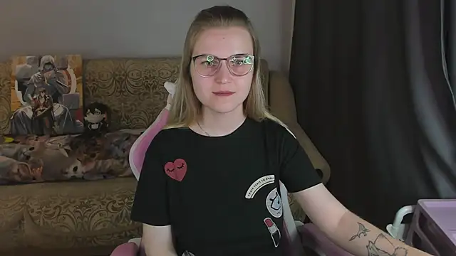 MissBrightShine's Live XXX Chat