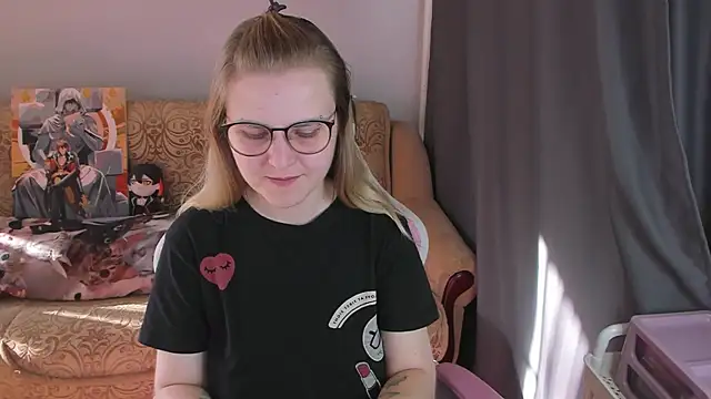 Chat +18 de MissBrightShine ao vivo